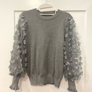 Gray Floral Sleeve Women's Statement Top Extra Small XS